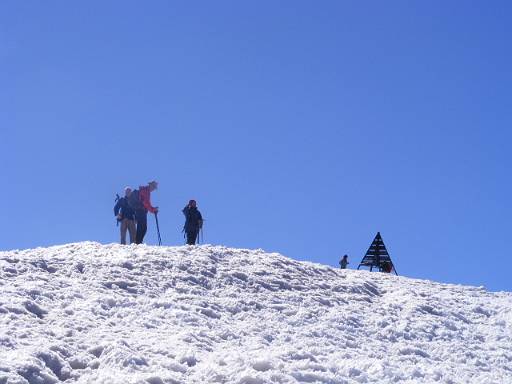 62_Last steps to Summit.JPG - Within spitting distance ...